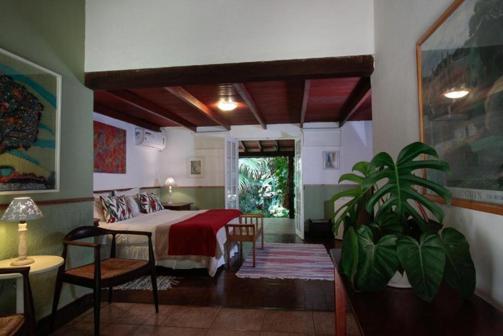 Pequena Suecia Hotell Penedo  Rum bild
