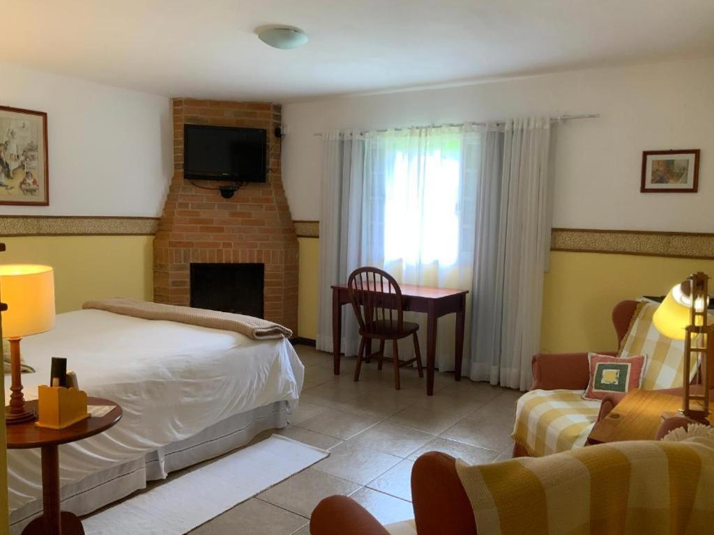 Pequena Suecia Hotell Penedo  Rum bild
