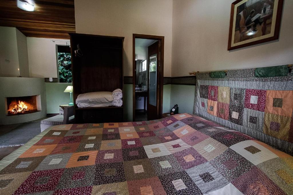 Pequena Suecia Hotell Penedo  Rum bild